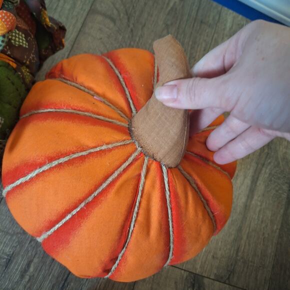 Vintage fabric turkey basket stuffed pumpkin set folk harvest seasonal fall - Picture 4 of 5